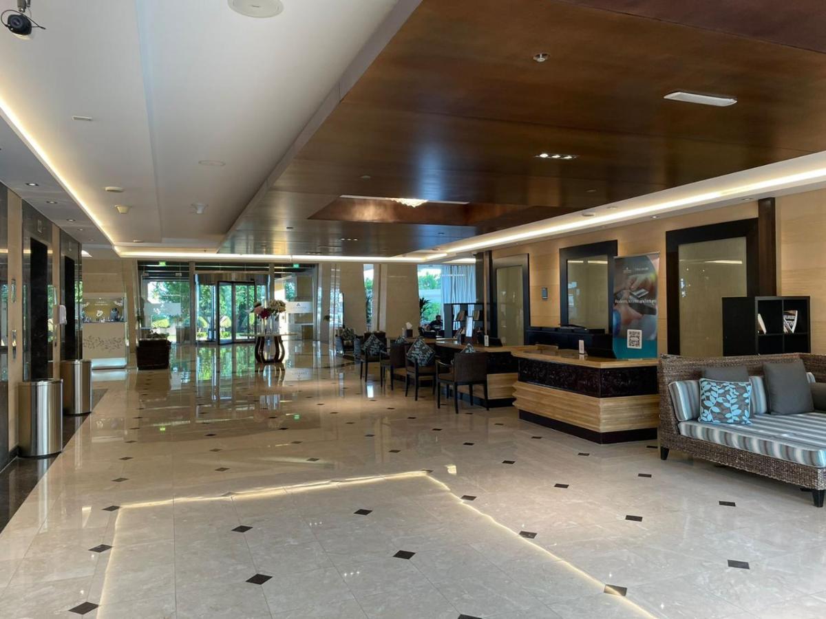 Anantara Hotel Apartment Palm Jumeirah Connected Anantara Hotel Dubai Exterior photo